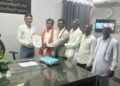 मागील दोन वर्षापासून कलावंतांचे जिल्हा निवड समिती गठित नसल्याने संघर्ष समितीच्या कार्यकर्त्यांचा 20ऑगस्ट 2026 रोजी बेमुदत जिल्हाधिकारी कार्यालया समोर अर्धनग्न्न आंदोलन करणार.संदिपकुमार बोरकर.