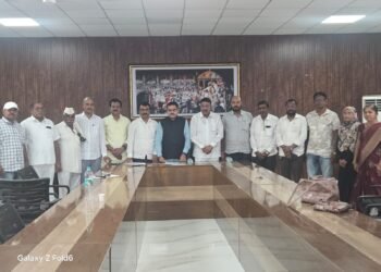नांदगाव विधानसभा मतदार संघात राष्ट्रीय सरपंच संसद च्या नांदगाव तालुका अध्यक्ष पदी समाधान पाटील तर जातेगाव गणात अलमीना इसाक शेख यांची अध्यक्ष पदी निवड