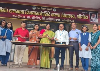 राखीच्या धाग्यातून जवानांच्या शौर्याला सलाम