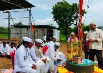 धामणीत श्रीकृष्ण जन्मोत्सवाच्या शताब्दी महोत्सवाचा धर्मध्वज उभारणीने शुभारंभ…!