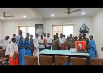 कवठे महांकाळ नगरपंचायतीच्या सफाई कामगारांना परमनंट करण्याची मागणी; आमदार सुहास दादा बाबर यांची भेट