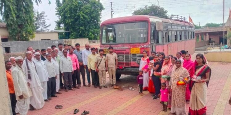 राष्ट्रीय समाज पक्षाच्या मागणीला अखेर यश; टेंभुर्णी–अकलूज एसटी बससेवा सुरू