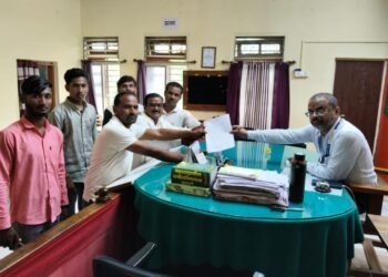 शेतकरी राजा ग्रुपची कृषीमंत्र्यांकडे तहसीलदारांमार्फत मागणी