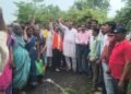 स्मार्ट मीटर विरोधात सुरगाव ग्रामस्थांचे आक्रोश निवेदन