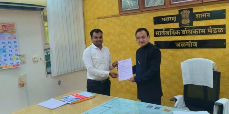३० वर्षांची निष्कलंक सेवा, तरीही सक्तीच्या सेवानिवृत्तीचा बडगा; तरुण सुपुत्र प्रारब्ध गोसावी यांचा वडिलांच्या न्यायासाठी लढा सुरू!