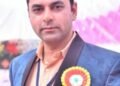 “वर्गात दिसतो तो शिक्षक… पण वर्गाबाहेर जगतो तो एक संघर्ष!”