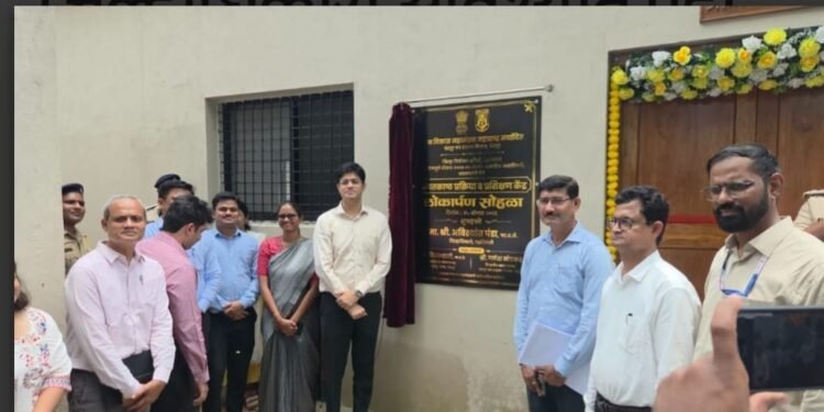आलापल्लीत ‘प्रगत काष्ठ प्रक्रिया व प्रशिक्षण केंद्रा’चे जिल्हाधिकारी अविश्यांत पंडा यांच्या हस्ते लोकार्पण! 
