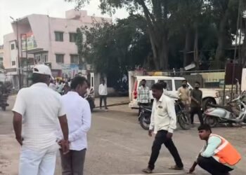 पारनेरचा ऐतिहासिक निर्णय; स्वार्थाला पूर्ण विराम,विकासाला गती,; रखडलेल्या 22 मीटर रस्ता रुंदीकरणासाठी ग्रामस्थांची वज्रमूठ !