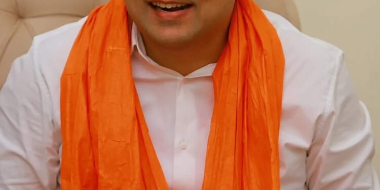 एकनाथ शिंदेंच्या संवाद मेळाव्यासाठी मोठ्या संख्येने उपस्थित राहा; बालाजी कुऱ्हाडे यांचे आवाहनमानवत प्रतिनिधी३० ऑगस्टला परभणीत शेतकरी-कार्यकर्ता मेळावा; रखडलेल्या विकासकामांवरही होणार चर्चा