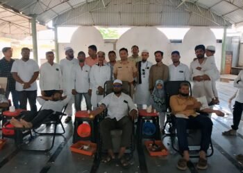 मानवत येथे रक्तदानातून मानवतेचा संदेश; ११५ रक्तदात्यांचा उत्स्फूर्त सहभाग