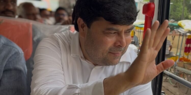 पाथरीत ‘राजमाता जिजाऊ’ बसचे लोकार्पण; आमदार सईद भैया खान यांच्या हस्ते उद्घाटन