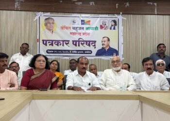 लाडकी बहीण योजना महाराष्ट्राचा दुहेरी आर्थिक घोटाळा ।