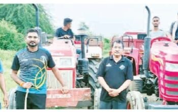 ग्राम कोसारा येथे , अवैद्य रेती तस्करांच्या मुसक्या आवडल्या. निलावाड तहसीलदारांची वाळू माफिया वर कठोर कारवाई. .
