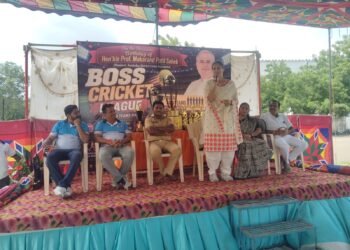 शहादा नगरपालिकेच्या उपनगराध्यक्षा माधवी ताई पाटिल यांच्या हस्ते बॉस क्रिकेट लीगचे स्पर्धेचे शानदार उदघाटन…..