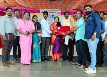 असुर्डे विद्यालयाचे आदर्श शिक्षक भानुदास देसाई यांचा सेवापूर्ती सदिच्छा समारंभ