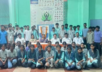 शहादा महाविद्यालयात ‘राष्ट्रीय क्रीडा दिवस’ उत्साहात साजरा (तरुणांनी मैदानी खेळांकडे वळावे –उपप्राचार्या कल्पना पटेल)