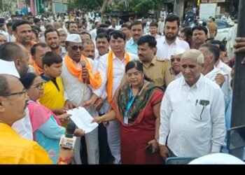 आळंद येथे मराठा आरक्षणासाठी रास्ता रोको; जरांगे पाटील यांच्या आंदोलनाला पाठिंबा