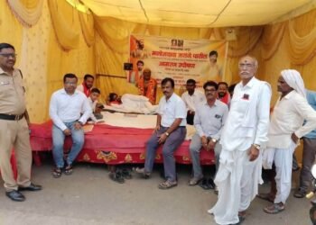 मराठा आरक्षणाच्या मागणीसाठी जालना जिल्ह्यातील अंतरवाली सराटी येथे मनोज जरांगे पाटील यांचे आमरण उपोषण सुरू आहे.
