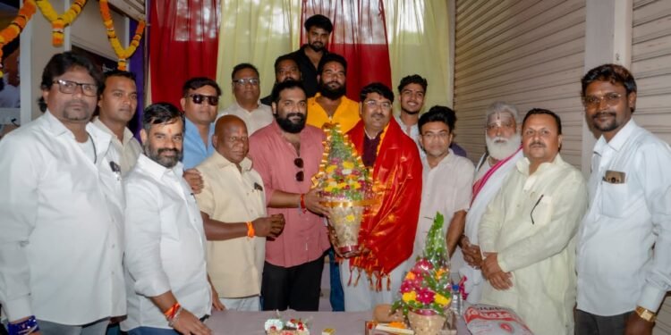 लक्ष्मीकांत मुंडे यांच्या वाढदिवसानिमित्त ‘मराठीबाणा’ संपर्क कार्यालयाचे शानदार उद्घाटन!