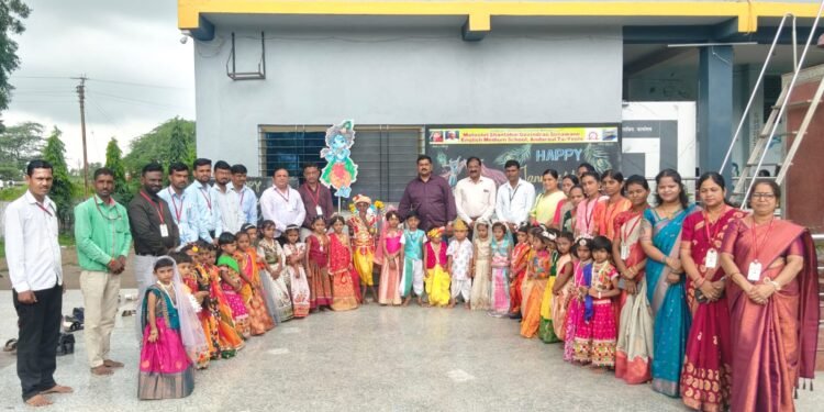 एम.एस.जी.एस. इंग्लिश मिडीयम स्कूलमध्ये शिक्षक दिन व दहीहंडी उत्सव उत्साहात साजरा.