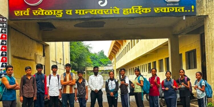 एम.एस.जी.एस.चे विद्यार्थ्यांनी जिल्ह्यात प्रथम क्रमांक पटकावून येवला तालुक्याच्या शिरपेचात अजून एक मानाचा तुरा रोवला.