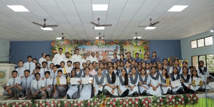 पूज्य साने गुरुजी विद्या प्रसारक मंडळाचा सांस्कृतिक कला महोत्सव उत्साहात संपन्न; विजेत्यांचा गौरव.