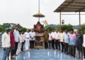 “गुंज सामाजिक संस्था व युवा फ्रेंडस सर्कल फाउंडेशन खारपाडा तर्फे खरोशी गावात जीवनावश्यक वस्तूंच्या किटचे वाटप”