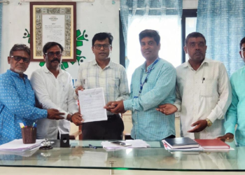दुधनी नगरपरिषदेत माहिती अधिकार दिन साजरा करण्याची मागणी