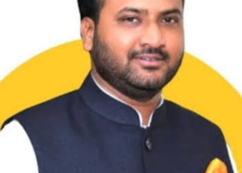 अहिल्यानगर जिल्हा बँक निवडणूक : माजी आमदार राहुल जगताप यांचा पहिला अर्ज दाखल