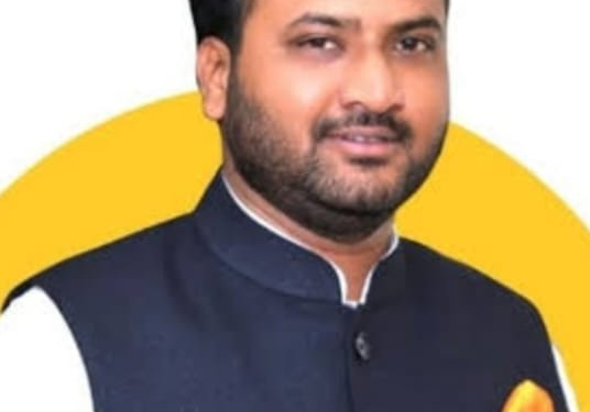 अहिल्यानगर जिल्हा बँक निवडणूक : माजी आमदार राहुल जगताप यांचा पहिला अर्ज दाखल