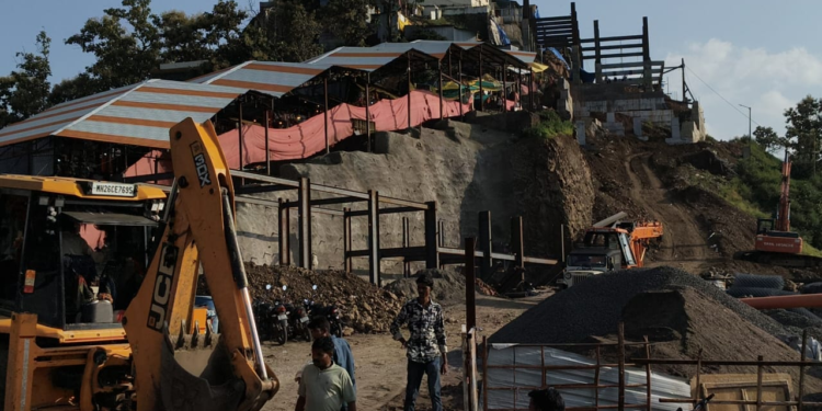 १८ महिन्यांची मुदत संपूनही माहूरचा स्कायवॉक अधांतरी!