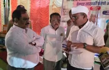 डोणगावमध्ये कोट्यवधींचा खर्च होऊनही पाणीटंचाई; चौकशीसाठी मेहकर पंचायत समितीसमोर ९ दिवसांपासून साखळी उपोषण.
