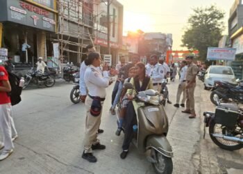 पोलीस अधीक्षक सौरभ कुमार अग्रवाल व अपर पोलीस अधीक्षक सदाशिव वाघमारे यांचे आदेशान्वये व मार्गदर्शनात वर्धा जिल्हा घटकात जीवन सुरक्षा अभियान राबविण्यात येत आहे..