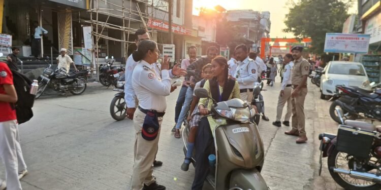 पोलीस अधीक्षक सौरभ कुमार अग्रवाल व अपर पोलीस अधीक्षक सदाशिव वाघमारे यांचे आदेशान्वये व मार्गदर्शनात वर्धा जिल्हा घटकात जीवन सुरक्षा अभियान राबविण्यात येत आहे..