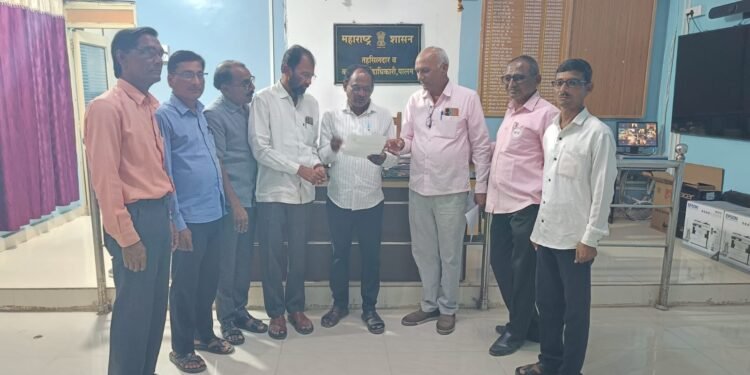 शासनाने पालम तालुक्यात स्वस्त धान्य दुकानामार्फत दर्जेदार धान्य चा पुरवठा करावा