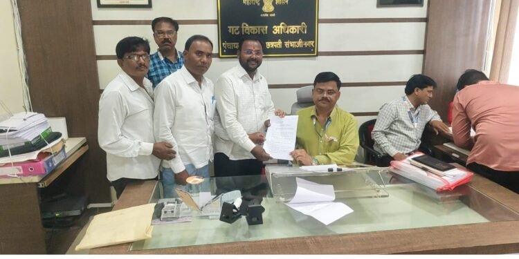 पिंपरी राजात भीषण पाणीटंचाई तातडीने टँकर मंजूर करण्याची मागणी
