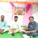 उपोषणाची प्रशासनाने घेतली दखल! रमेश आण्णा लिपणे तौरराजे यांच्या मागण्यांवर १५ ऑक्टोबरपर्यंत कार्यवाहीचे विस्तार अधिकारी शिंदे सरांचे आश्वासन.