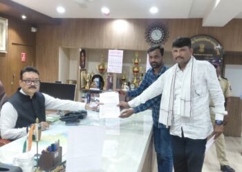 मौजे नाव्हा तालुका पालम जिल्हा परभणी येथील नागरिकांना पाणीटंचाई भेडसावत आहे.