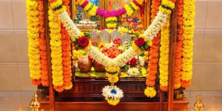 मुरबाड प्रतिनिधी विक्रम कोर असोळे गावातील कोर परिवाराच्या कुलस्वामिनी मंदिरात घटस्थापना उत्साहात संपन्न!