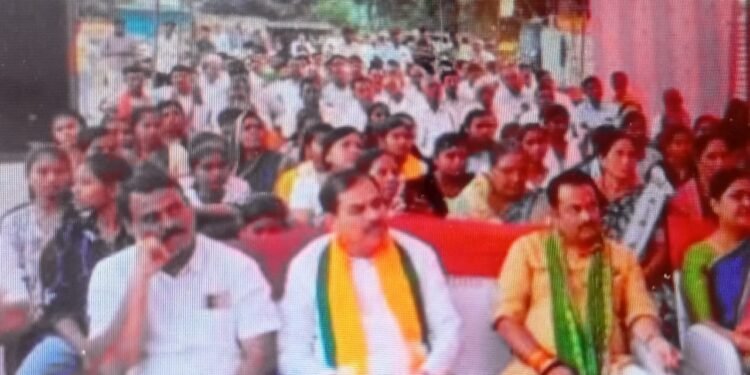 सेवा संकल्प अभियानांतर्गत कळमनुरी मध्ये पथ नाट्यांचे आयोजन. कळमनुरी.