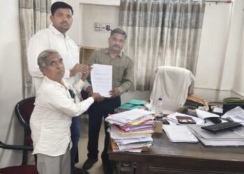 पातूर तालुक्यातील तीन गावात भीषण पाणीटंचाई; टँकरने पाणीपुरवठा न केल्यास जिल्हा परिषदेसमोर मडके फोडो आंदोलन – निलेश कापकर यांचा इशारा