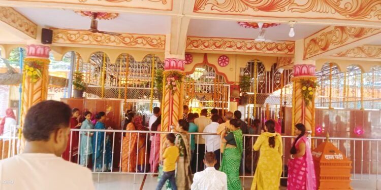 अहिल्यानगरच्या एमआयडीसी परिसरातील रेणुका माता देवस्थानात शारदीय नवरात्रोत्सवाला सुरुवात