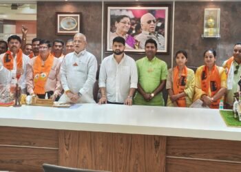 शहादा तालुका शिवसेनेच्या नवनियुक्त पदाधिकाऱ्यांना नियुक्तीपत्रांचे वितरण.