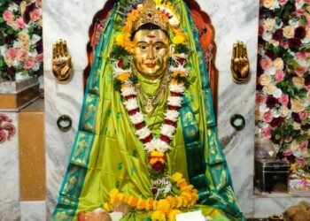 सासवणे येथील स्वयंभू आई फुलाई मातेच्या नवरात्रोत्सवाला भक्तांची मोठी गर्दी!