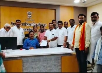 अकोला जिल्ह्यात दुष्काळ असताना मायक्रो फायनान्स कंपन्यांची जबरी वसुली थांबवा!