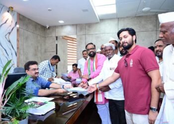 सहकार क्षेत्रात विश्वासाचं नेतृत्व, शेतकऱ्यांच्या हितासाठी ठाम पाऊल….!