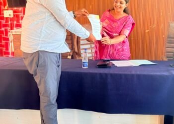 पंचायत समितीच्या शेष फंडातील ४.५ लाख रुपये दुष्काळग्रस्तांसाठी खर्च करा!