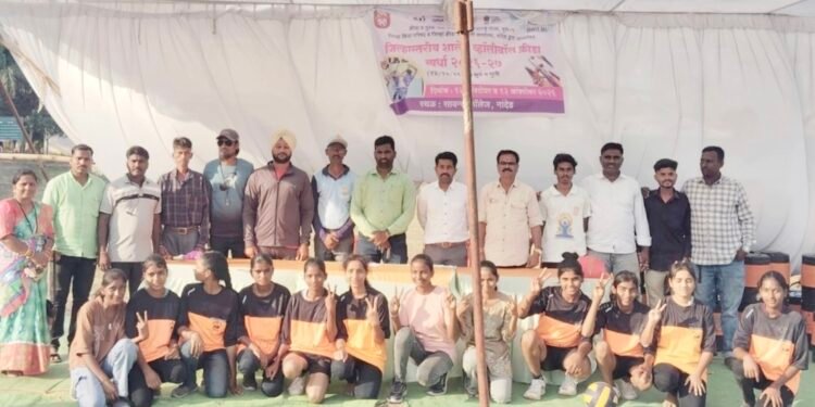 विभागीय स्पर्धेसाठी शांती निकेतन विद्यालयाच्या व्हॉलीबॉल संघाची निवड, जिल्हास्तरीय स्पर्धेत नेत्रदीपक विजय
