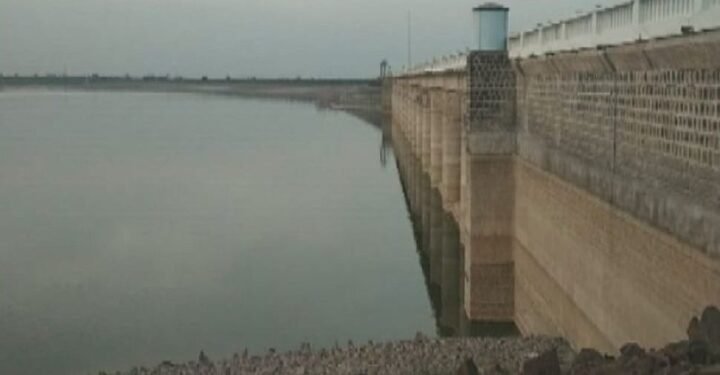 मांजरा धरणात केवळ ८.७२% पाणीसाठा; अवैध उपसा रोखण्यासाठी पथके तैनात