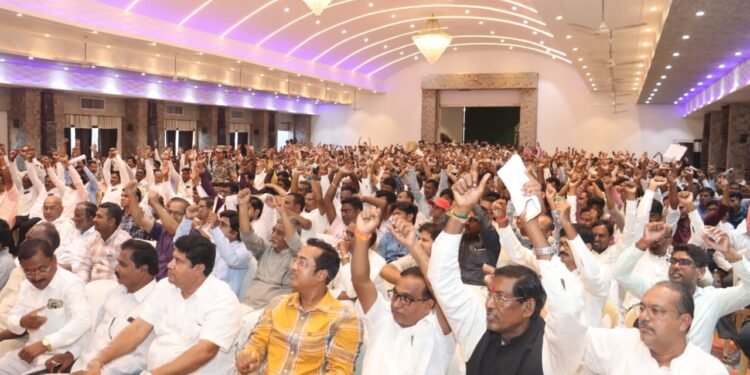 गडचिरोलीत भाजपचा पदवीधरांचा मेळावा संपन्न,बावनकुळेची उपस्थिती